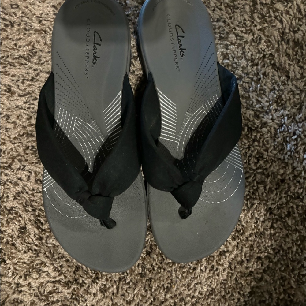 Clarks Women's Black and Gray Sandals